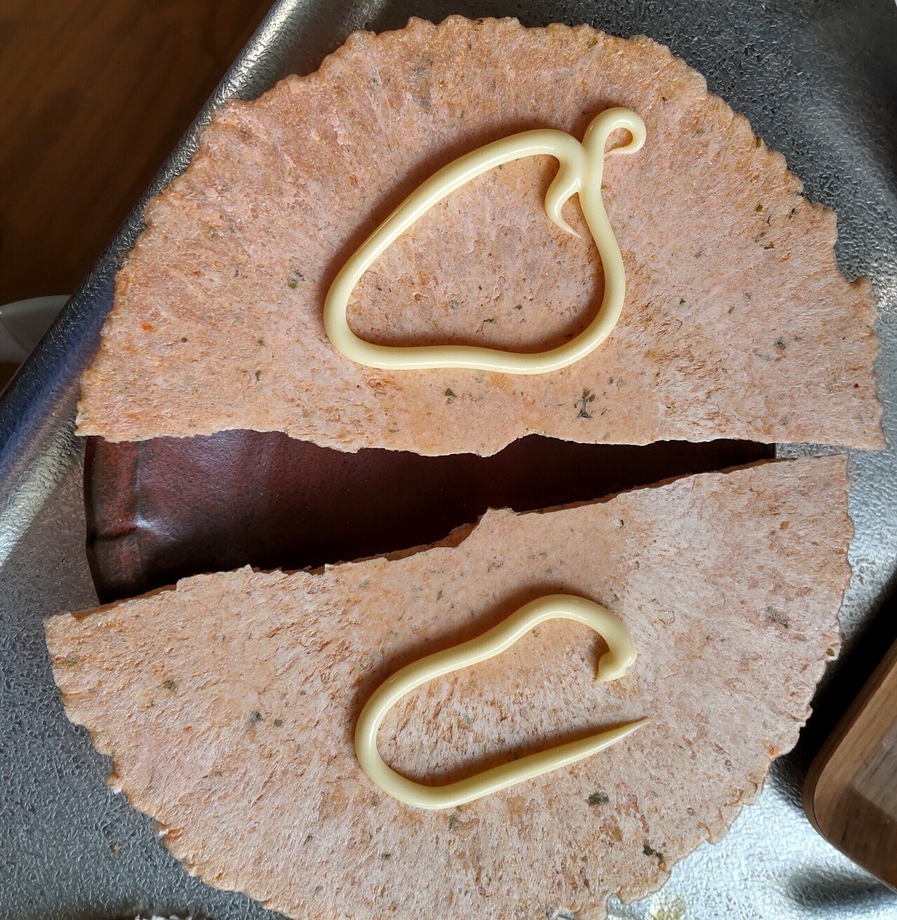 愛知県のえびせんべい会社とファミリーマートがつくった大判えびせんべいを使った玉せんが絶品だったというつぶやき 名古屋壬生三郎 Note 愛知県のえびせんべい会社とファミリーマートがつくった大判えびせんべいを使った玉せんが絶品だったというつぶやき 名古屋壬生三郎 Note