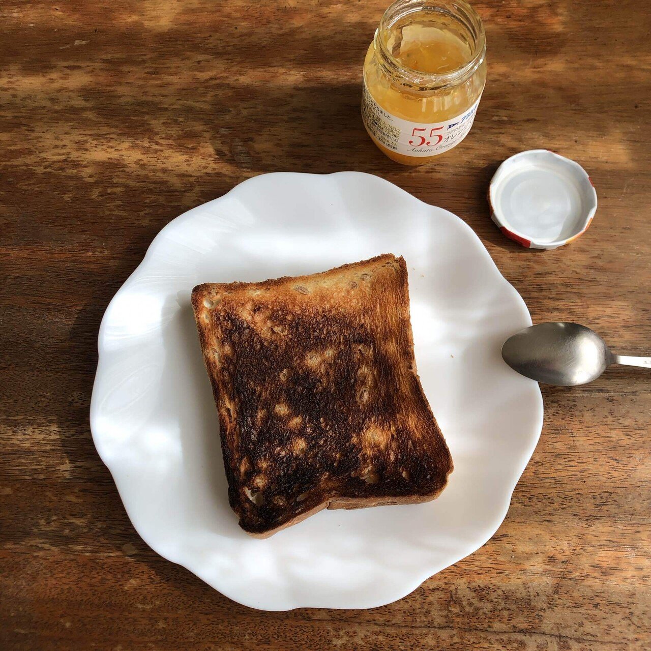 焦げたパン｜純戦士のおじさん