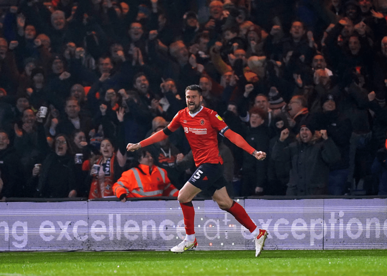 ルートン タウン クラブ衰退の過去 プレミアリーグ昇格を狙う現在地 Hatters Japan Note ルートン タウン クラブ衰退の過去 プレミアリーグ昇格を狙う現在地 Hatters Japan Note