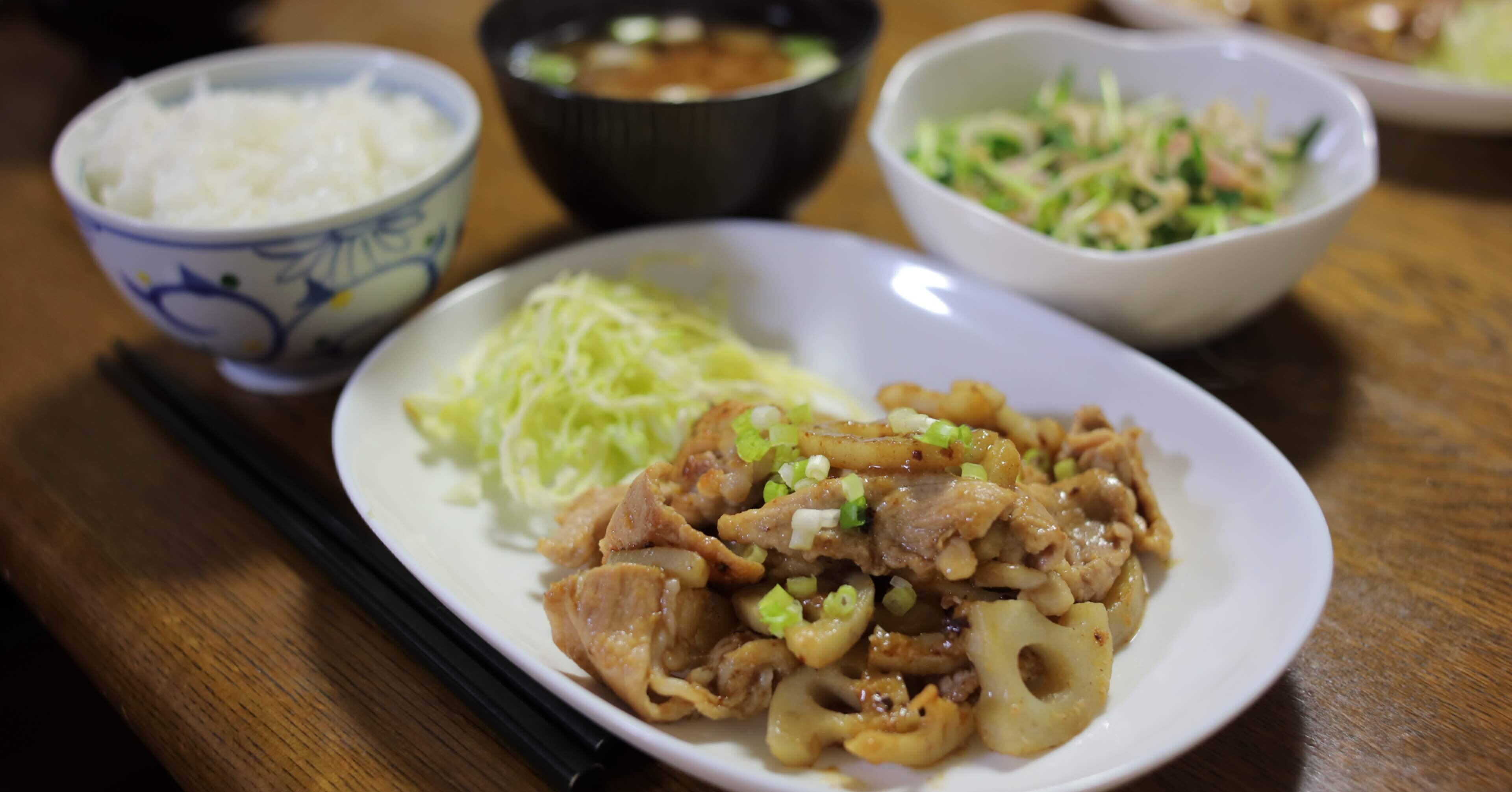 レンコンと豚肉の生姜焼き 豆苗とえのきの中華サラダを作ってみた Teru Note