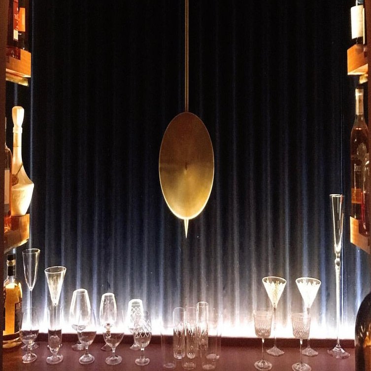 ペンデュラムクロック Pendlum Clock クロノトリガーのギミックが最強 美男美女夫婦が営む隠れ家bar 北新地オーセンティックバー 自堕落兄弟 Note