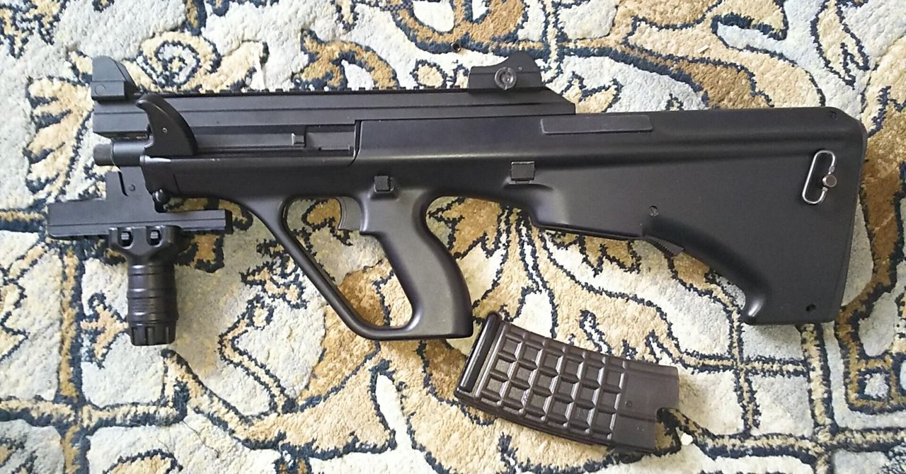 マルイ ステアー AUG HC（メカボ無し購入の為初速など無し） エアガン