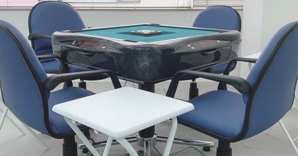 One Game 藤島健二郎プロ勉強会 体験記」 全員の手牌撮影後1局毎に