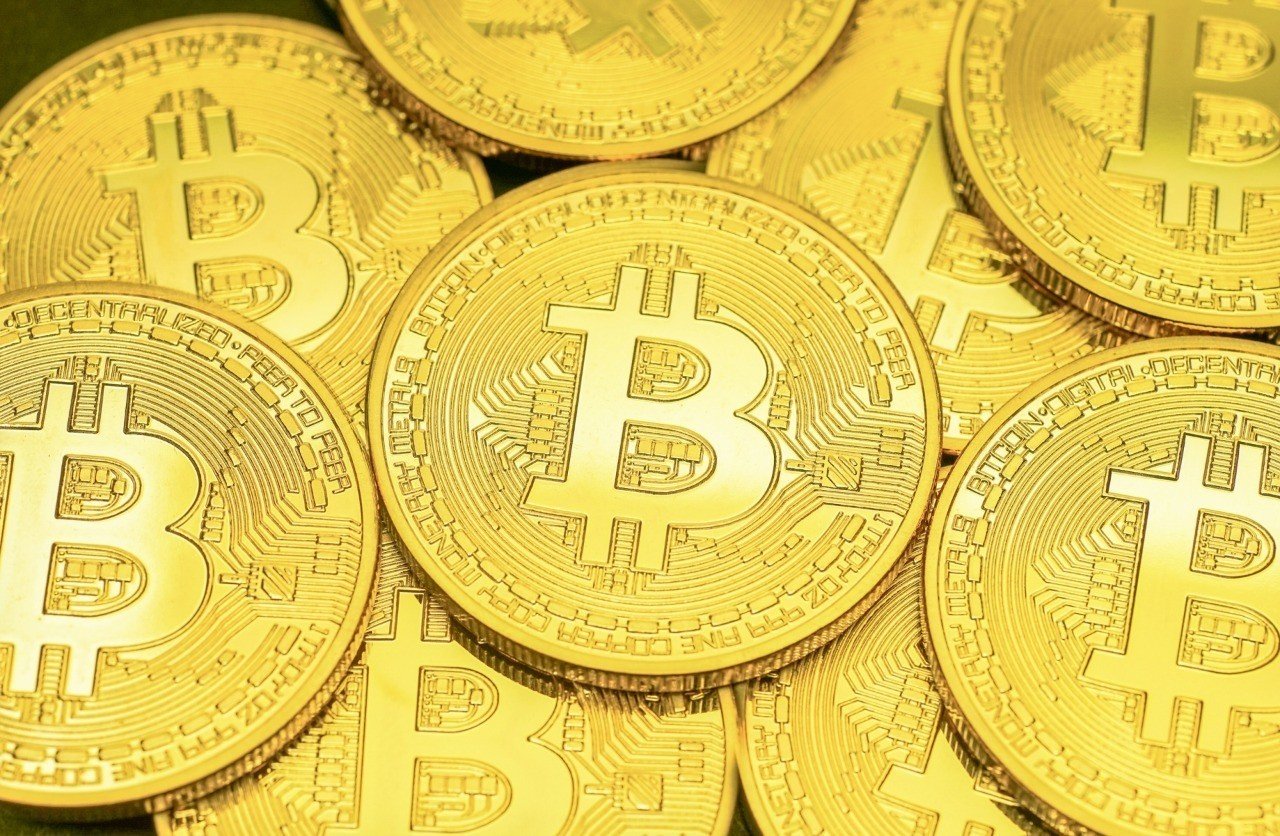 BTC市場における集団行動が市場に与える影響｜UKI