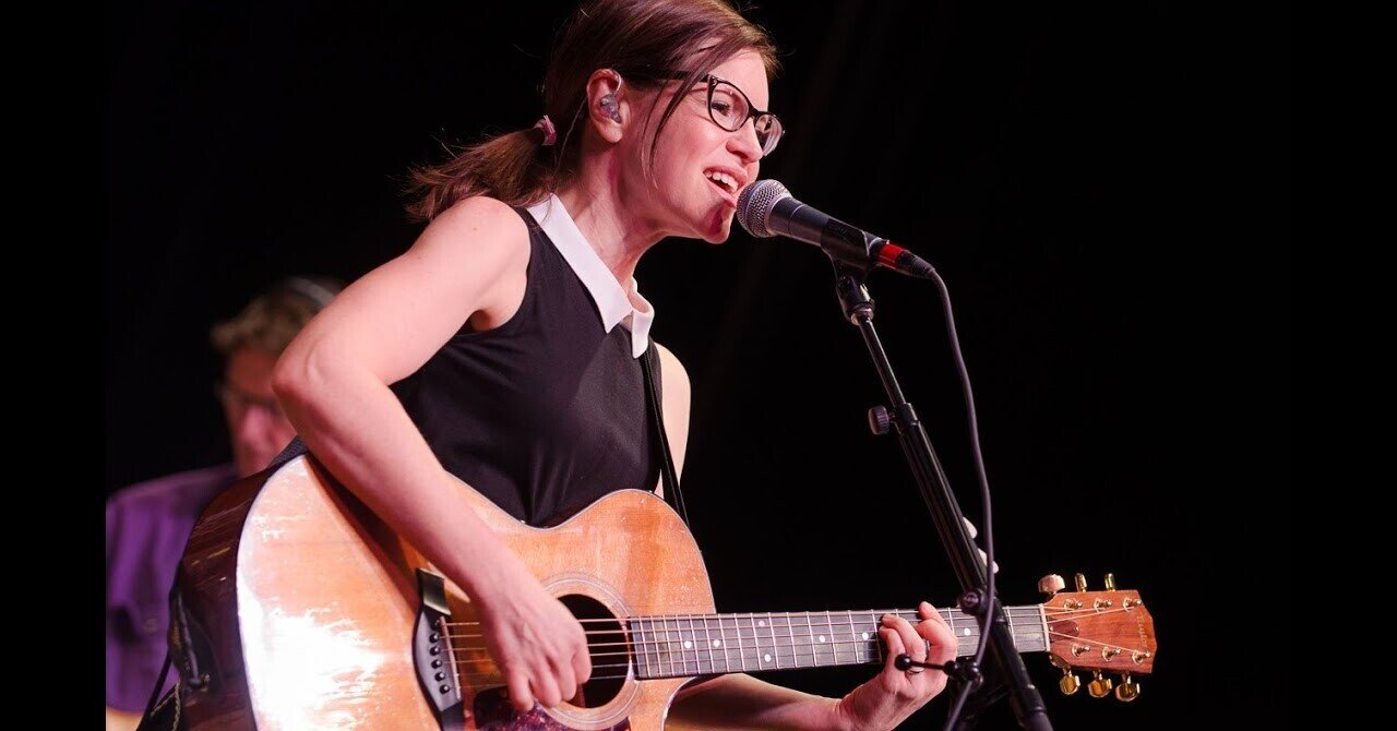 Lisa Loeb / Stay(I Missed You)(1994 US:1 UK:6)｜マサ | 洋楽情報