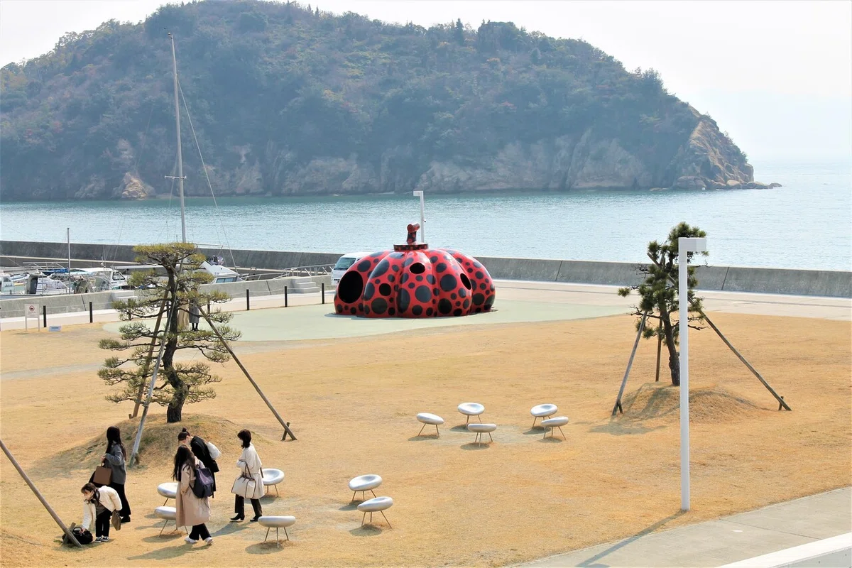 フェリーからの赤南瓜