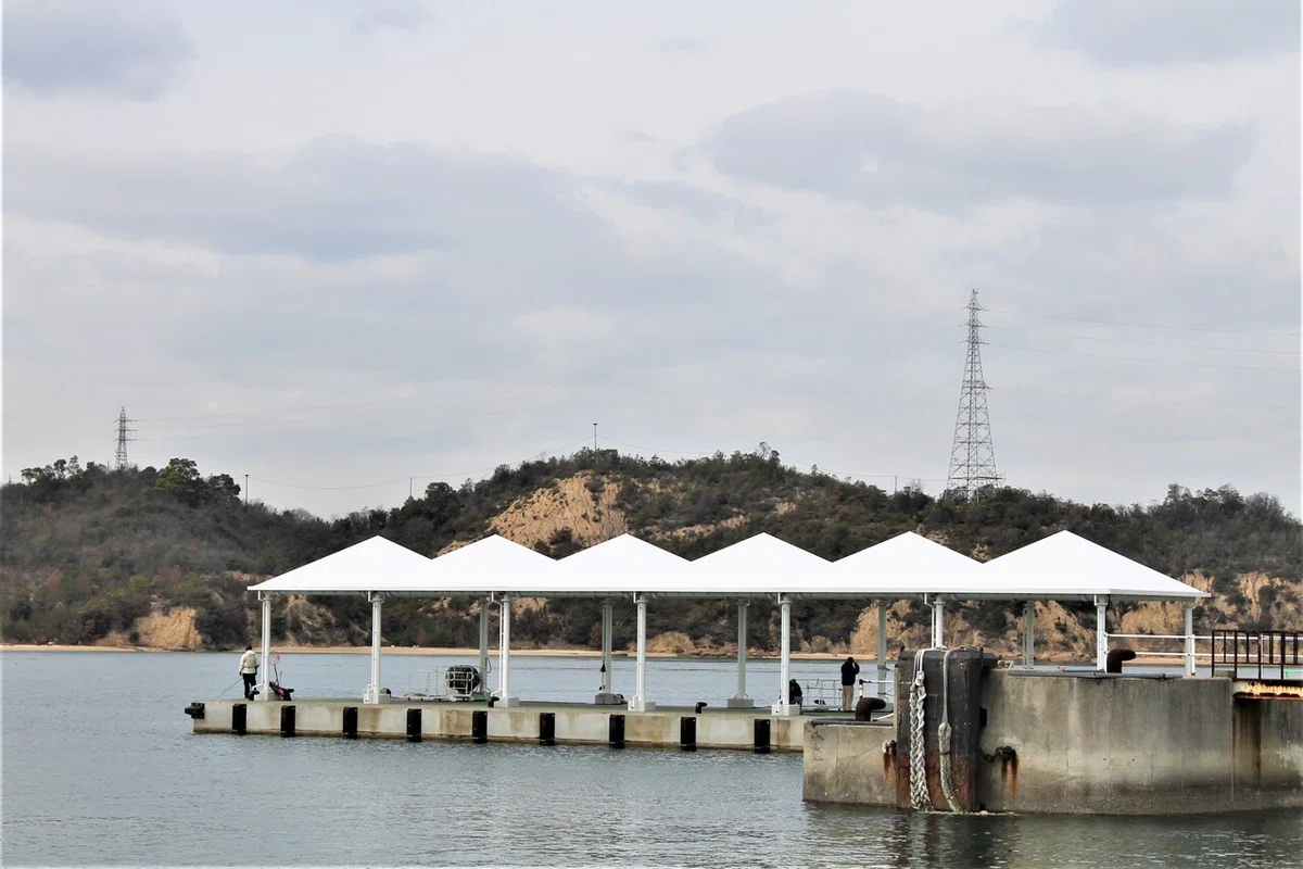 小型船桟橋 (2)