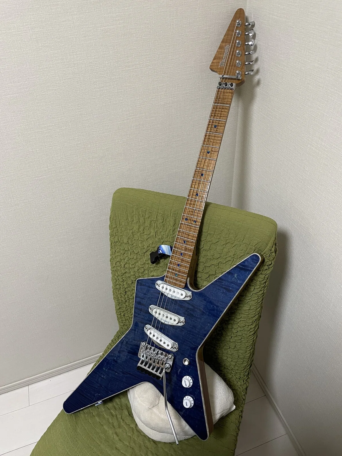 ワーモス warmth 出よ SWINGER ギターボディ レフティ