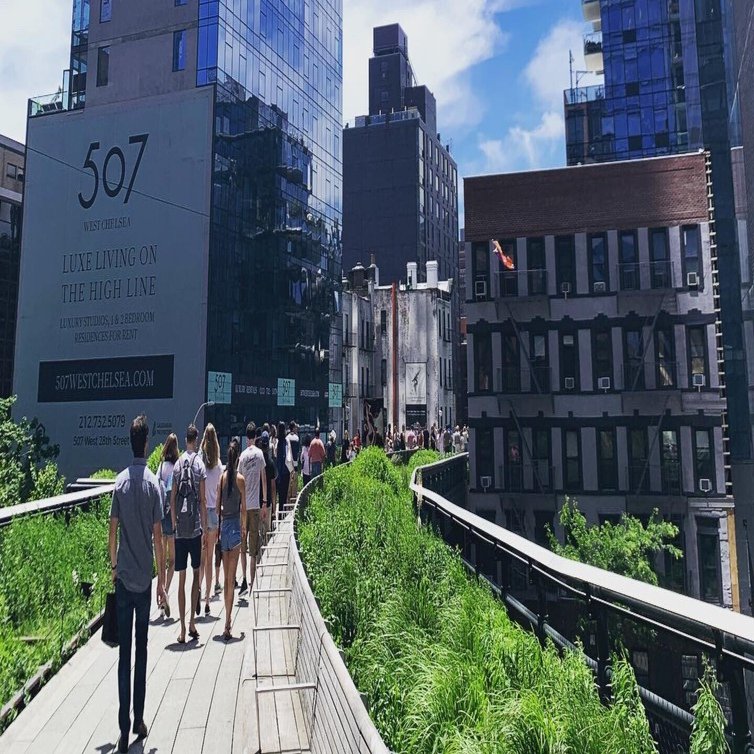 車社会の終わりの始まり 都市を緑化し車道を歩道に取り戻そう 村上 臣 電脳コラムニスト