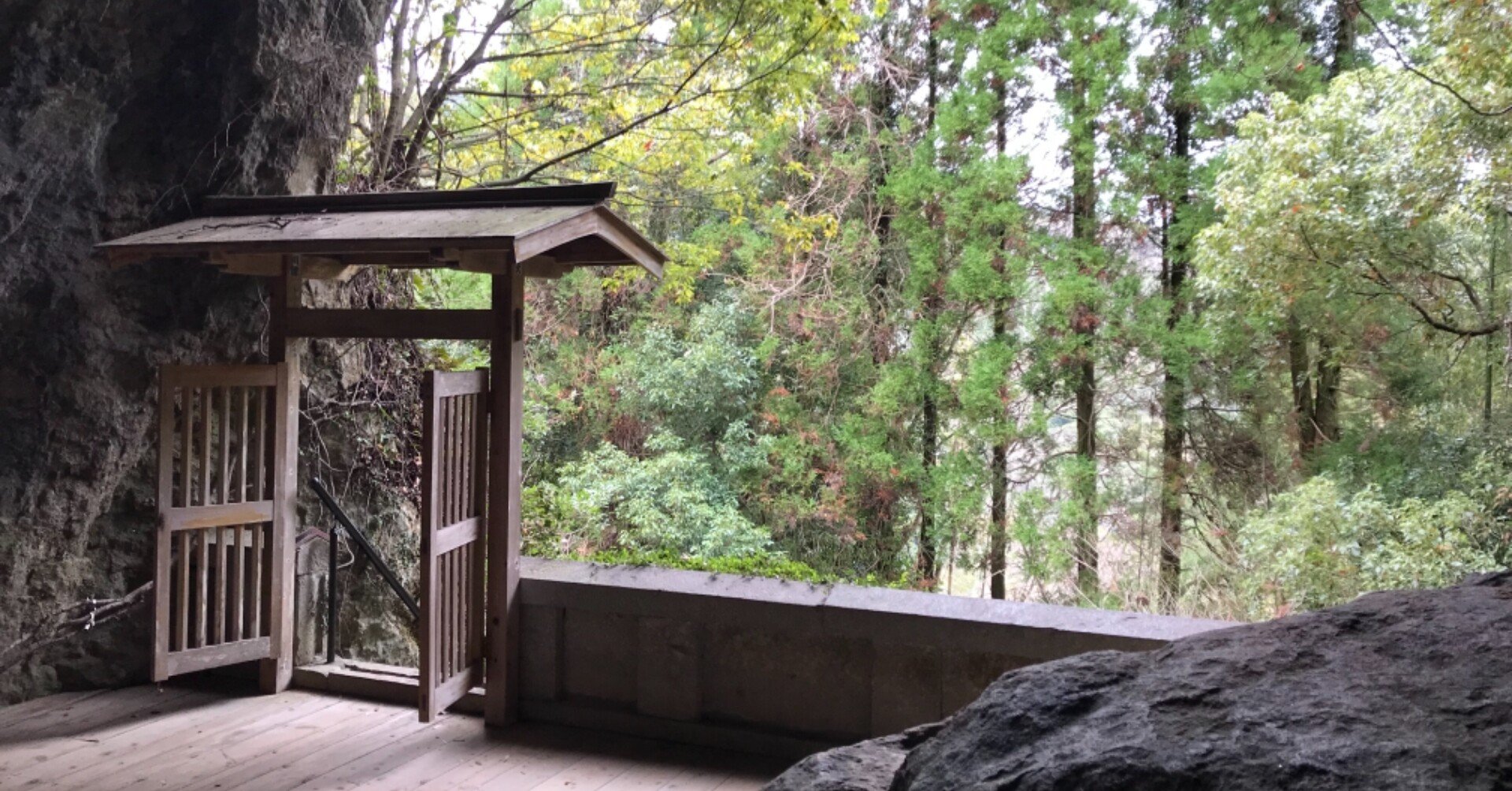 宮本武蔵が五輪書を著した洞窟 雲巌禅寺の霊巌洞🪨｜Desert Rose