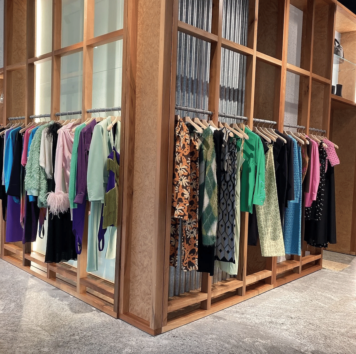 イタリアブランドのセレクトショップ購入