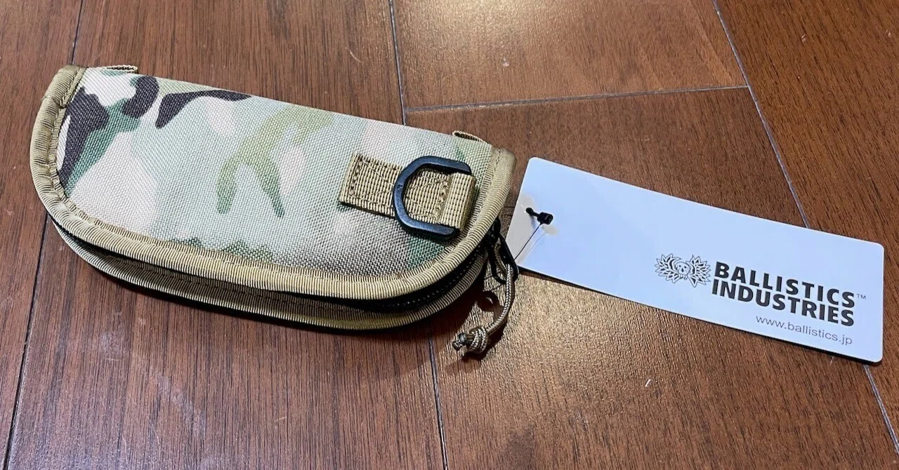 う*す様 （廃盤品）バリスティックスケース　貴重なワッペン付き バリスティックスのカッコ良くて実用的な迷彩メガネケース「EYEWEAR