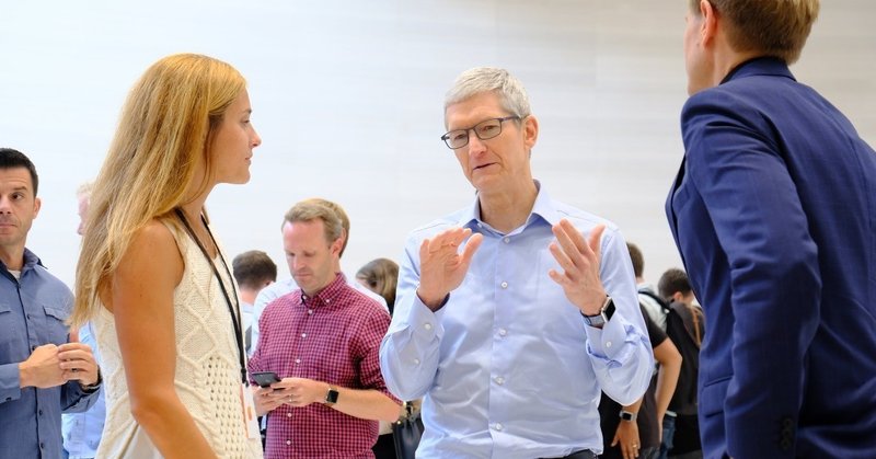 【 #アップルノート 】 トランプ大統領夫妻とAppleティム・クックCEO、夏の夜の会食