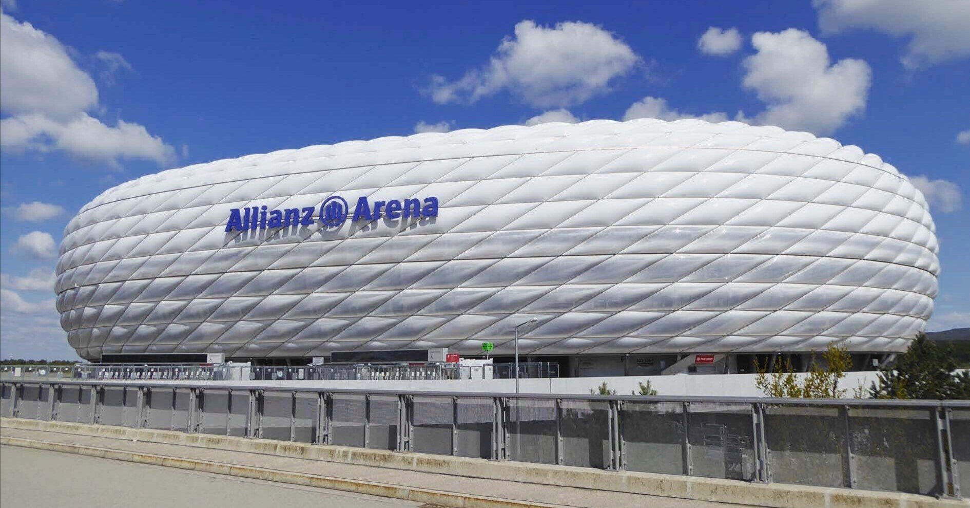 建築 あゝ美しきかな アリアンツ アレーナ ヘルツォーク ド ムーロン Hiroshi Kawajiri Note 建築 あゝ美しきかな アリアンツ アレーナ ヘルツォーク ド ムーロン Hiroshi Kawajiri Note