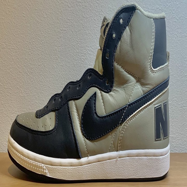 細部が違う！復刻ターミネーター比較（2022モデル情報追加）｜しゅんご👟