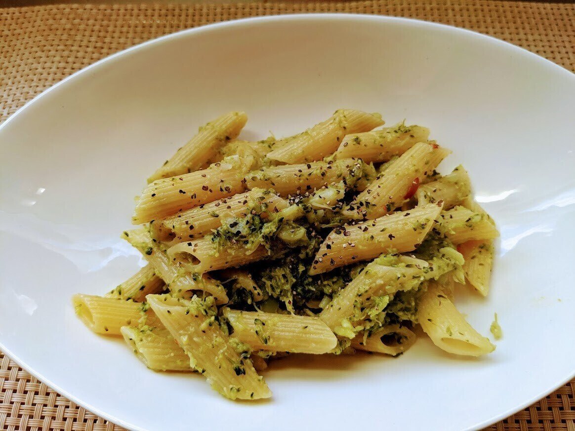 フライパン1つで作る「プーリア風クタクタブロッコリーのパスタ