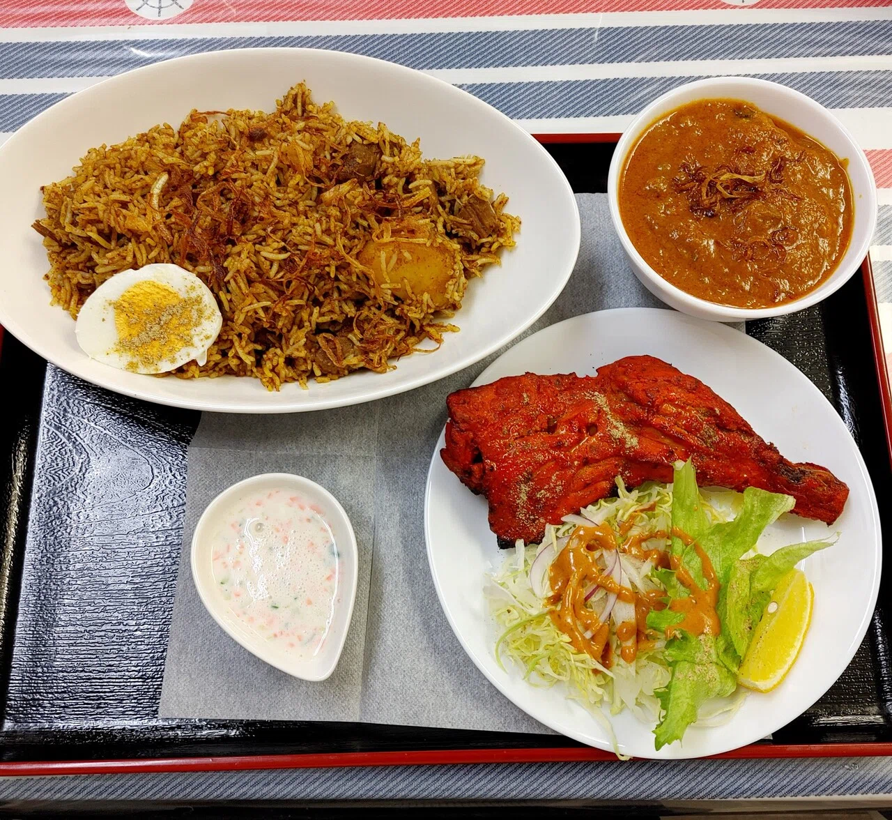 バングラデシュ製 アルミ鍋 ビリヤニ カレー 蓋付き 3リットル【6O-54】 バングラデシュ人オーナーグループのカレーは王様のような力強さがあっ