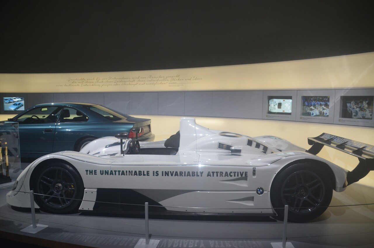 BMWV12 LMR