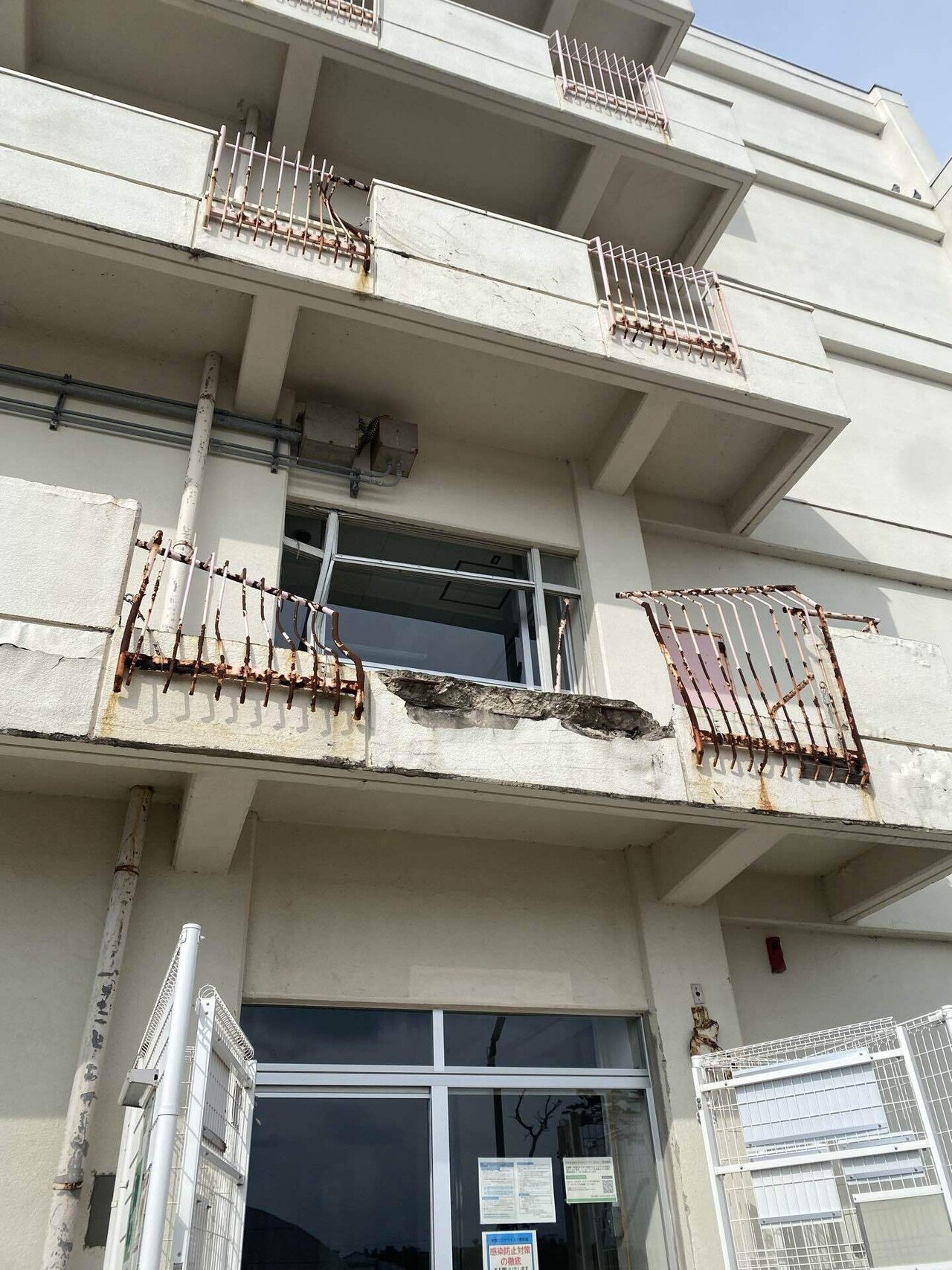 震災遺構 仙台市立荒浜小学校｜monjyashikakatan