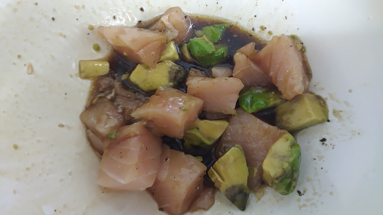 24びんちょうまぐろとアボカドの漬け丼 さくたん Note 24びんちょうまぐろとアボカドの漬け丼 さくたん Note