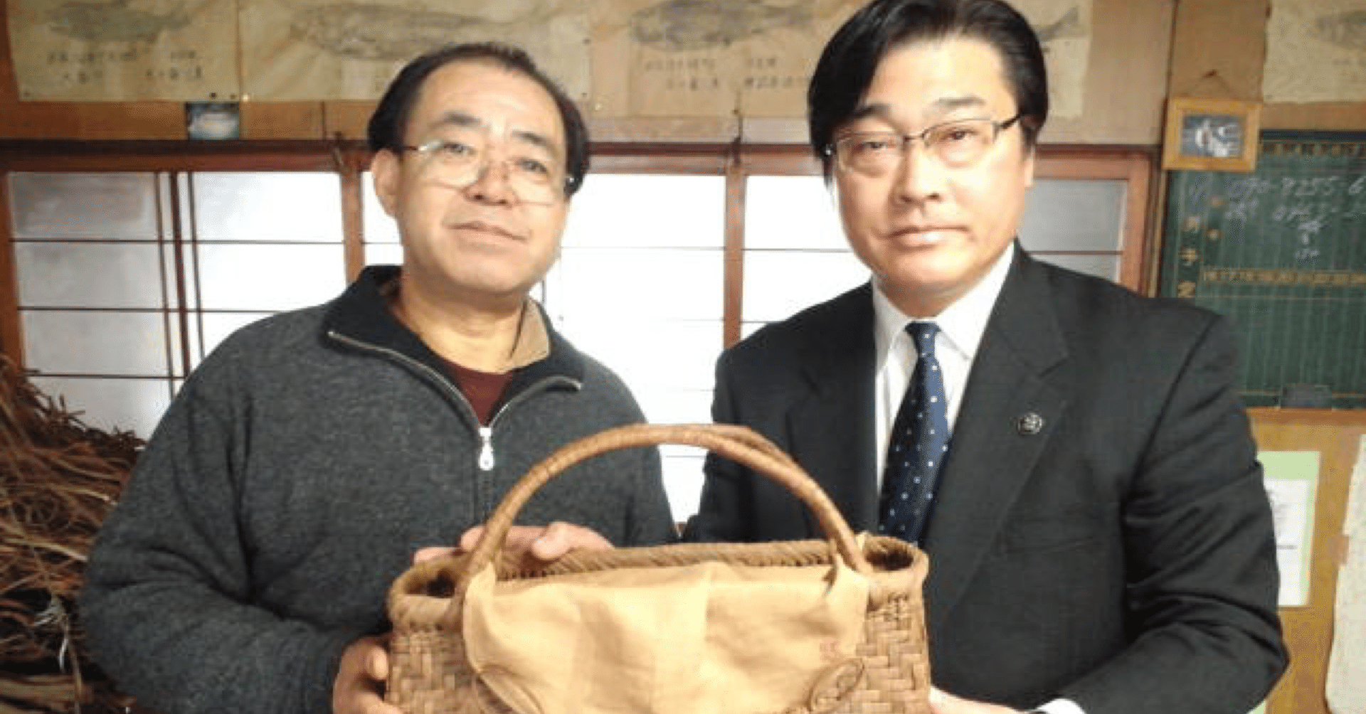 三島町の「山ブドウ籠」の制作者宅を訪問 （2012/3/05）｜かんけ一郎