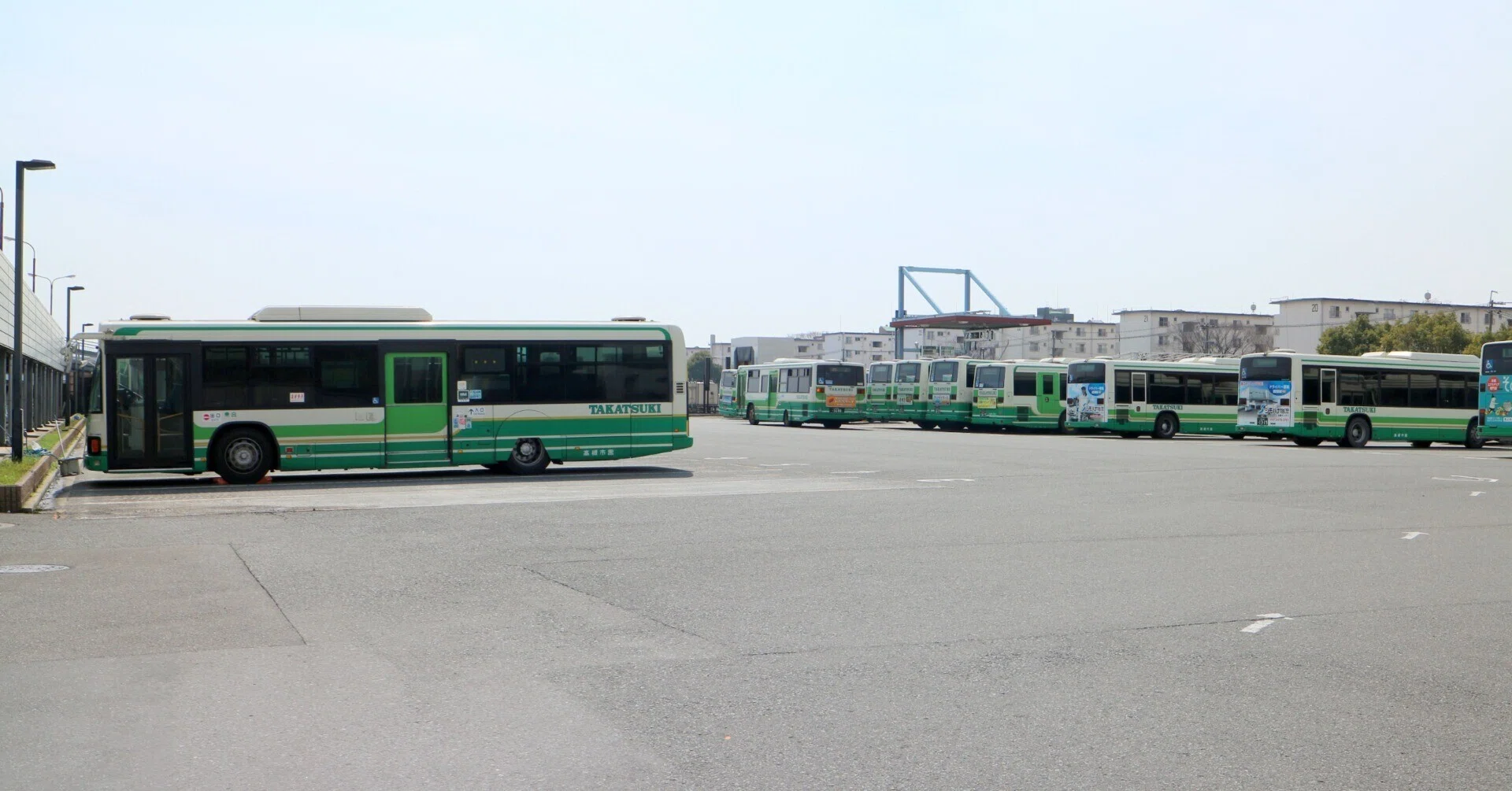 高槻市営バス】芝生営業所への旅｜垂水の止利