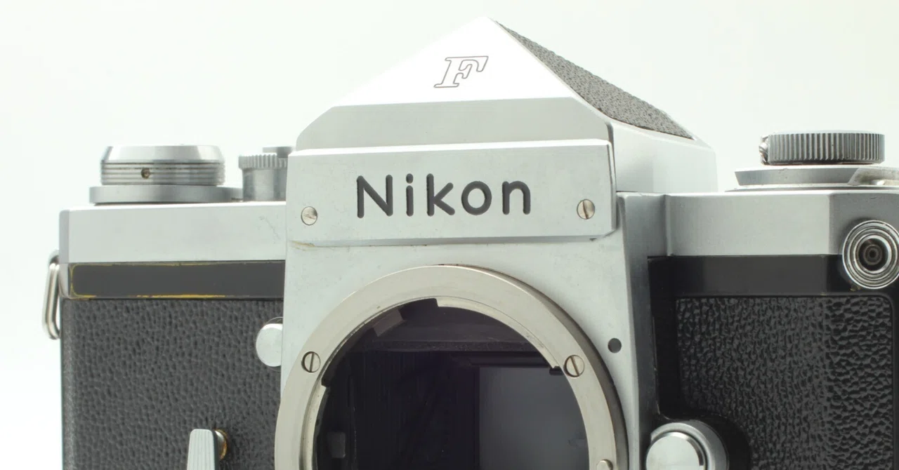 ニコンFのファインダー分解とプリズム交換|フィルムカメラ修理 ニコンFのファインダー分解とプリズム交換|フィルムカメラ修理
