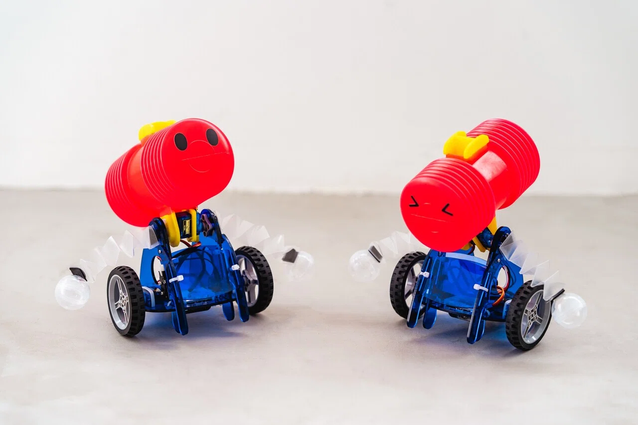 はじめまして、ユカイなピコハンロボットキットです!|kurikit はじめまして、ユカイなピコハンロボットキットです!|kurikit