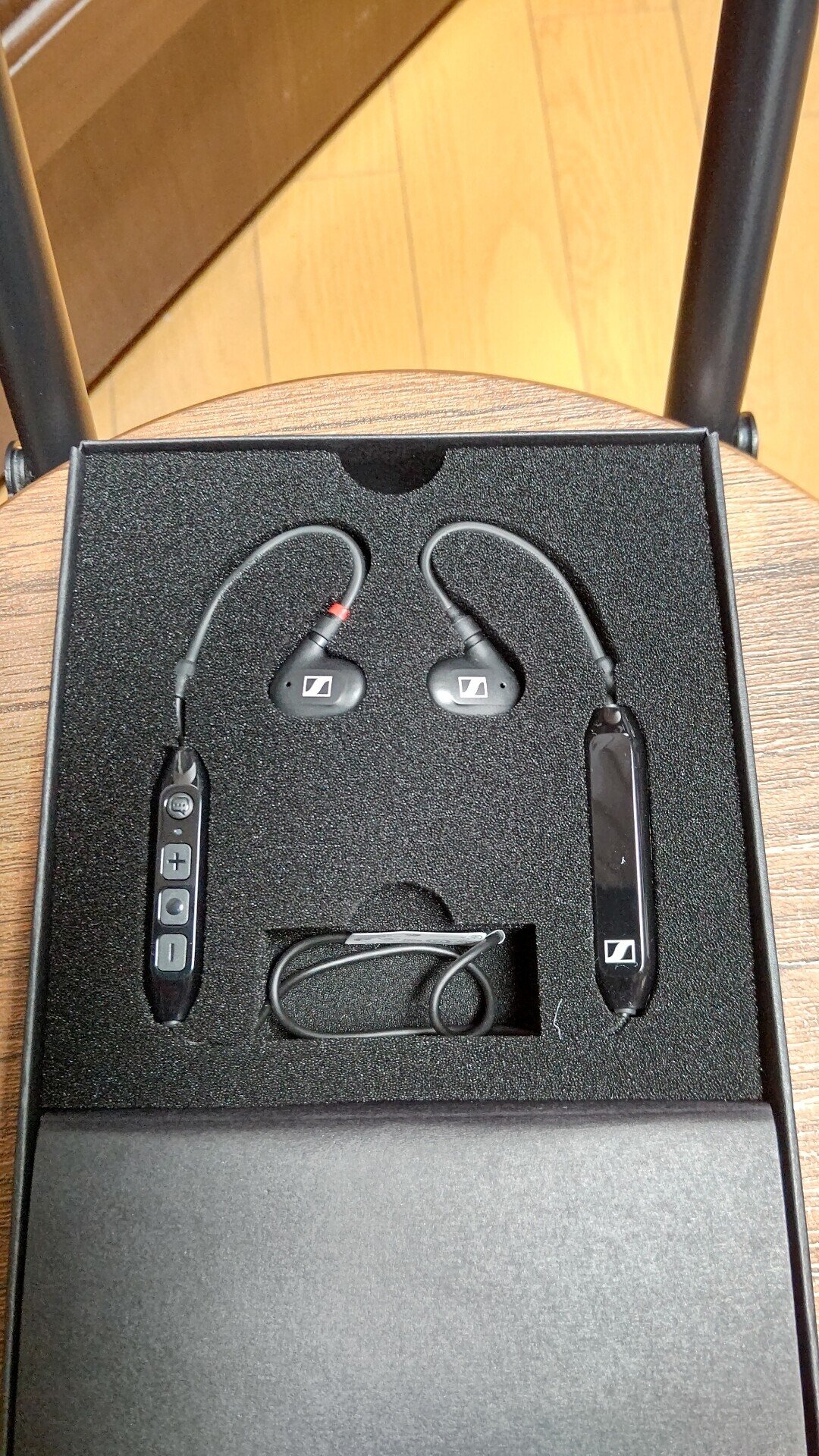 無線&有線！ゼンハイザーからの『IE 100 PRO Wireless』という