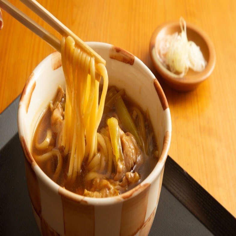 築地さらしなの里 のカレー南ばんうどんのレシピ 濃厚だしとクリアなスープが決め手 さんたつアカデミア Note