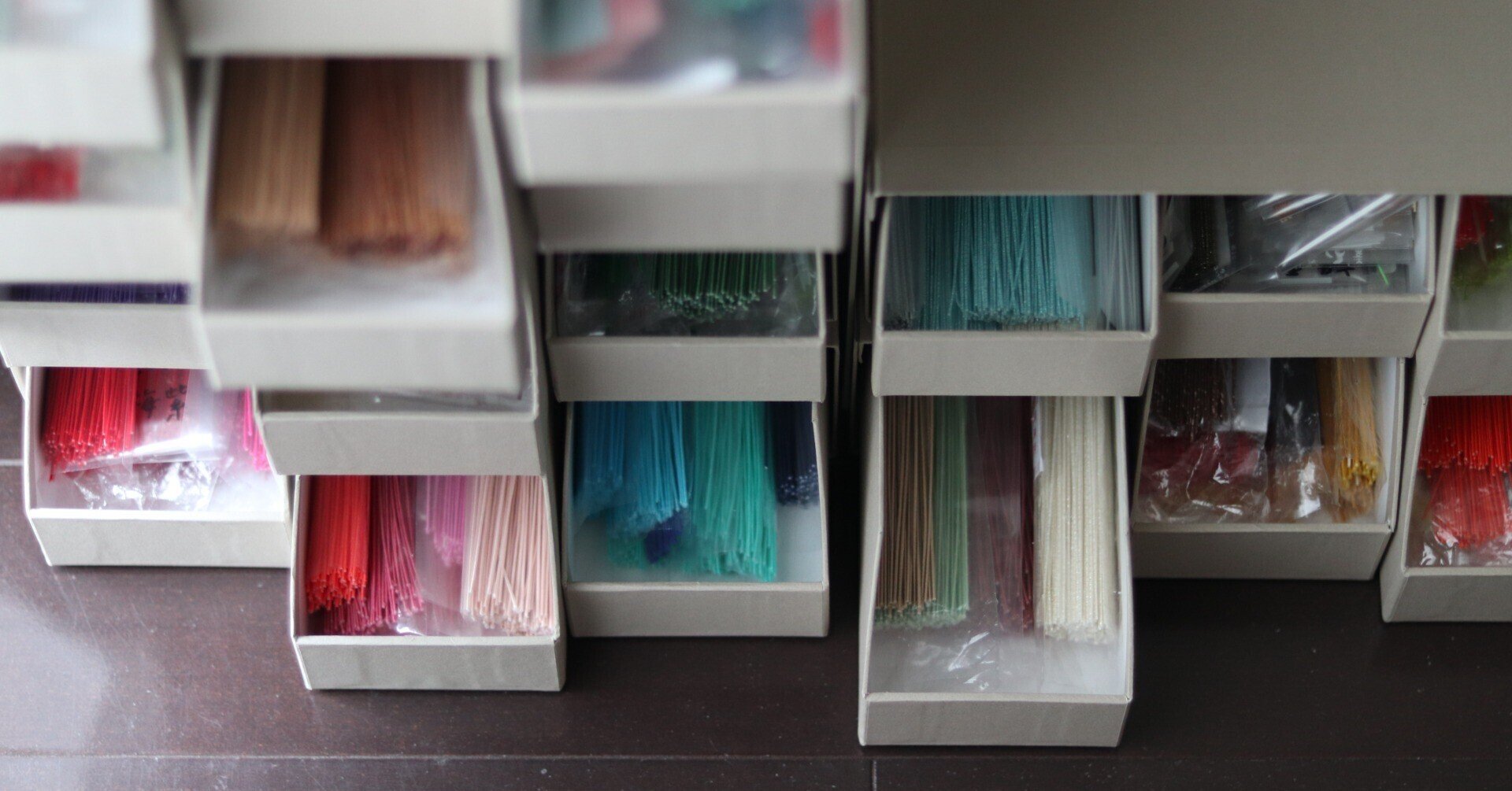 やっと理想の収納方法に辿り着きました 私の水引収納 田中杏奈 Mizuhiki Hare Note やっと理想の収納方法に辿り着きました 私の水引収納 田中杏奈 Mizuhiki Hare Note