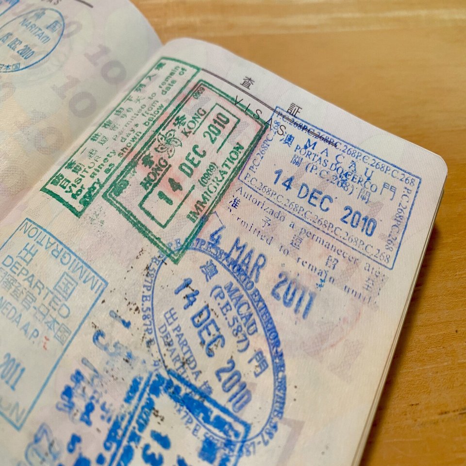 旅を思い出す印。パスポートに押された、思い入れのある「5つのスタンプ」｜手塚 大貴, image size:1280x960