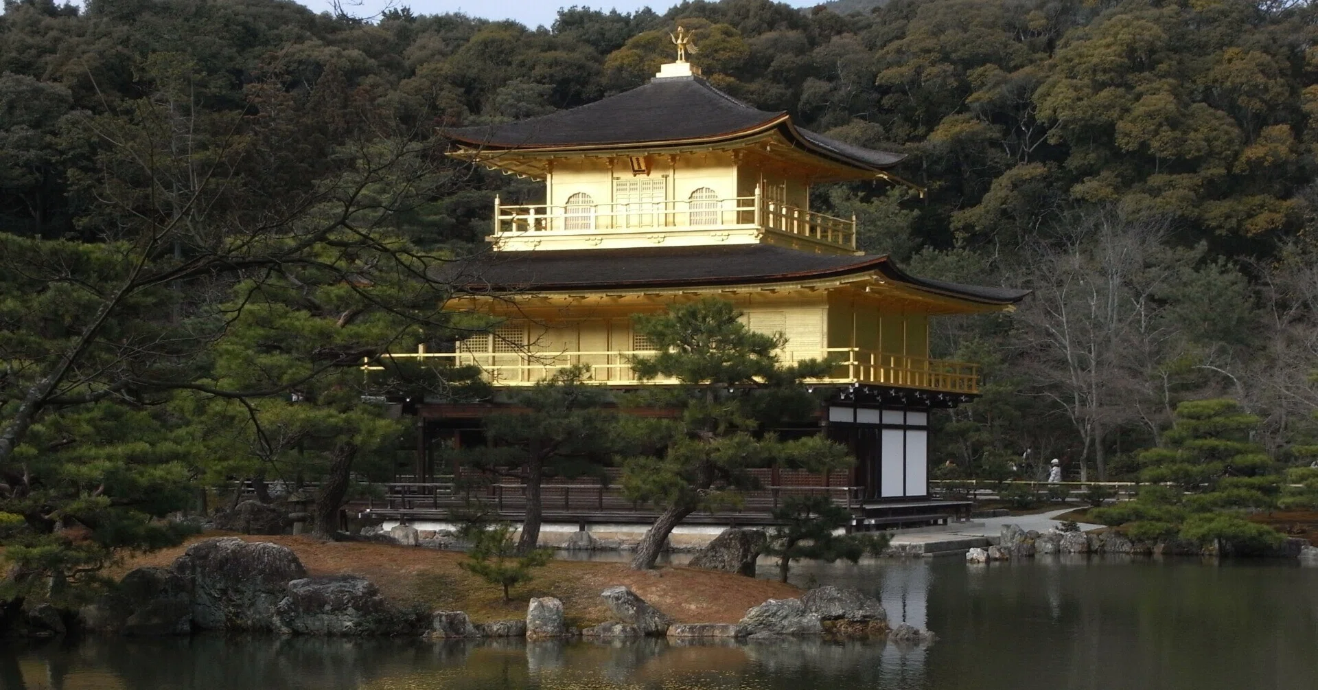 世界遺産「金閣寺(鹿苑寺)」京都五大閣【きぬかけの路シリーズ】｜やんまあ
