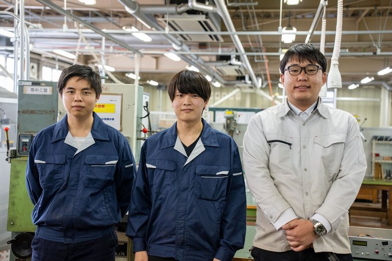 左から山本さん、宮城さん、日高さん