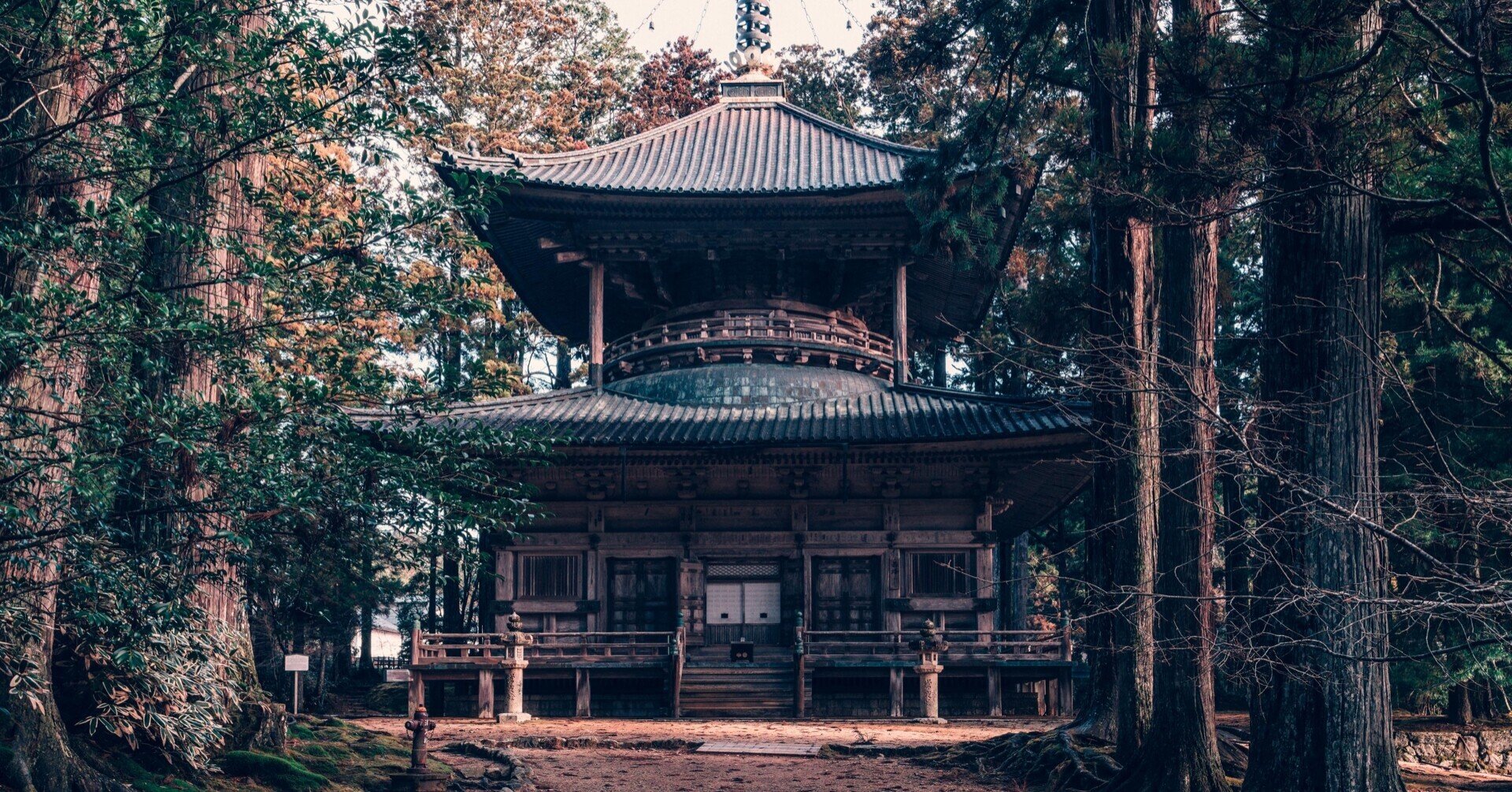 小さなカメラを持って高野山を散策する｜Naok-α