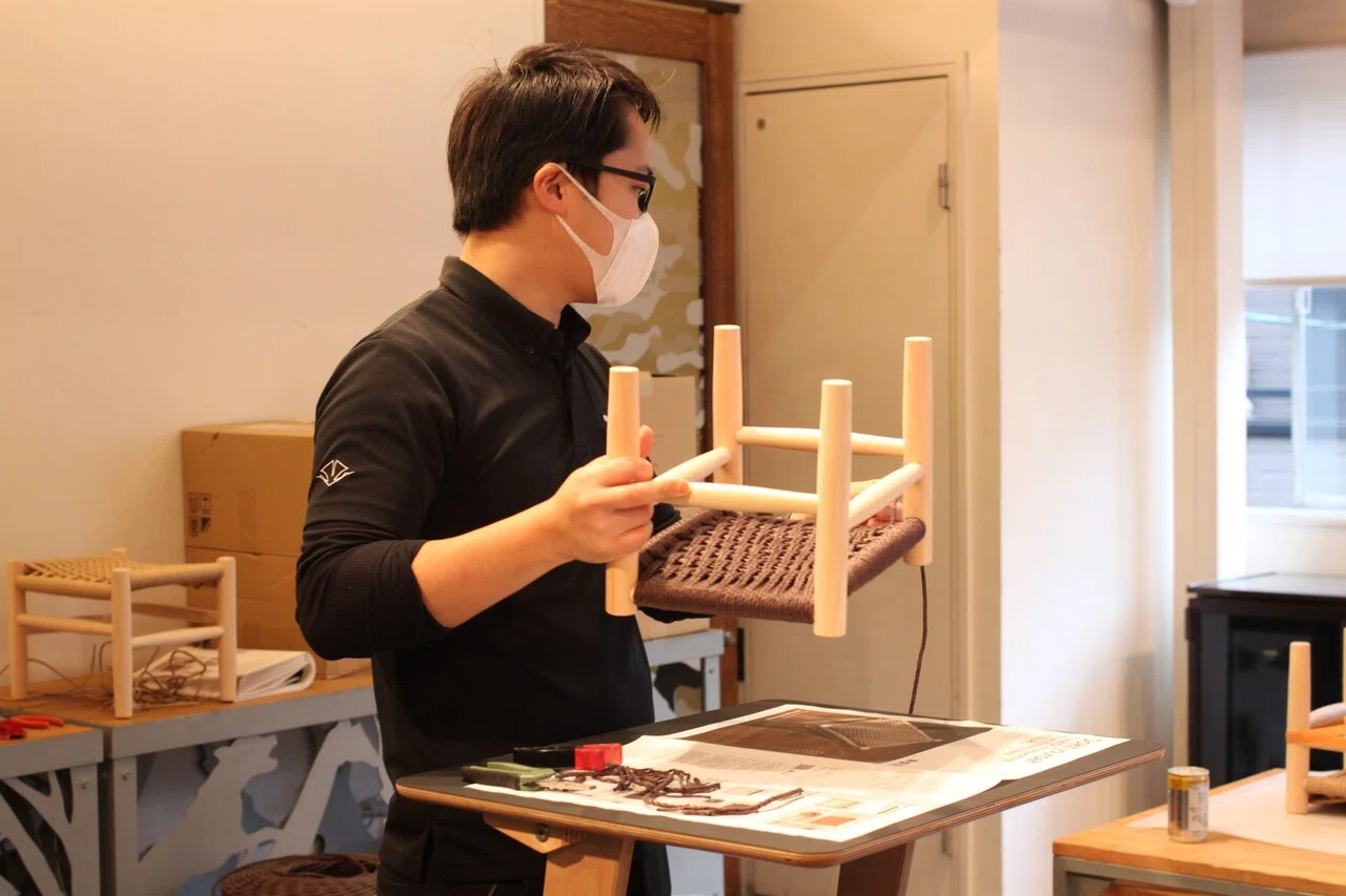 1392建具屋一筋58年のおじいちゃんの手作りスツール、イス☆こぶし じぶんスツール MY STOOL | 木製DIY 親子で挑戦 | 木のおもちゃ 家具の