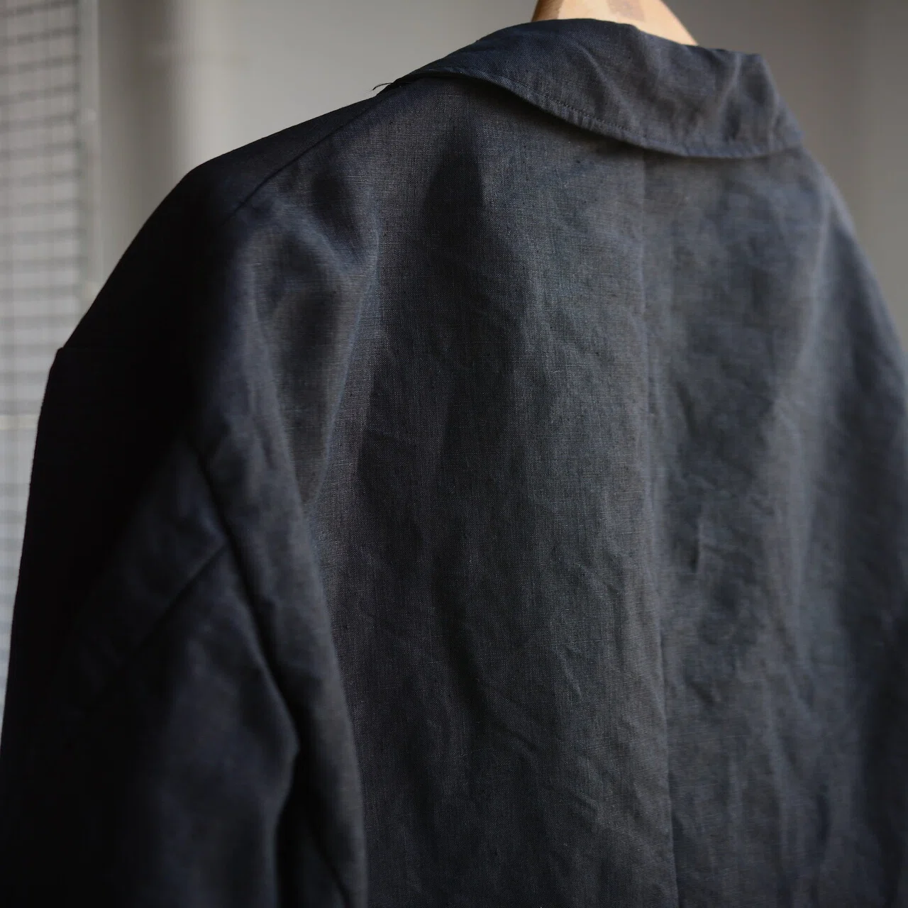 黒いリネンのジャケットが欲しい。｜takuro yamashita