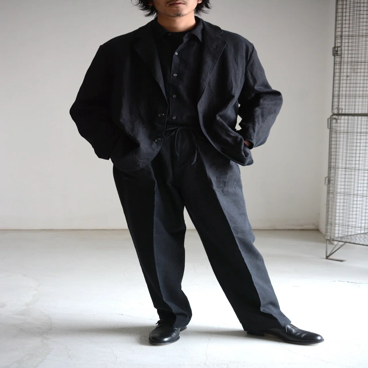 黒いリネンのジャケットが欲しい。｜takuro yamashita