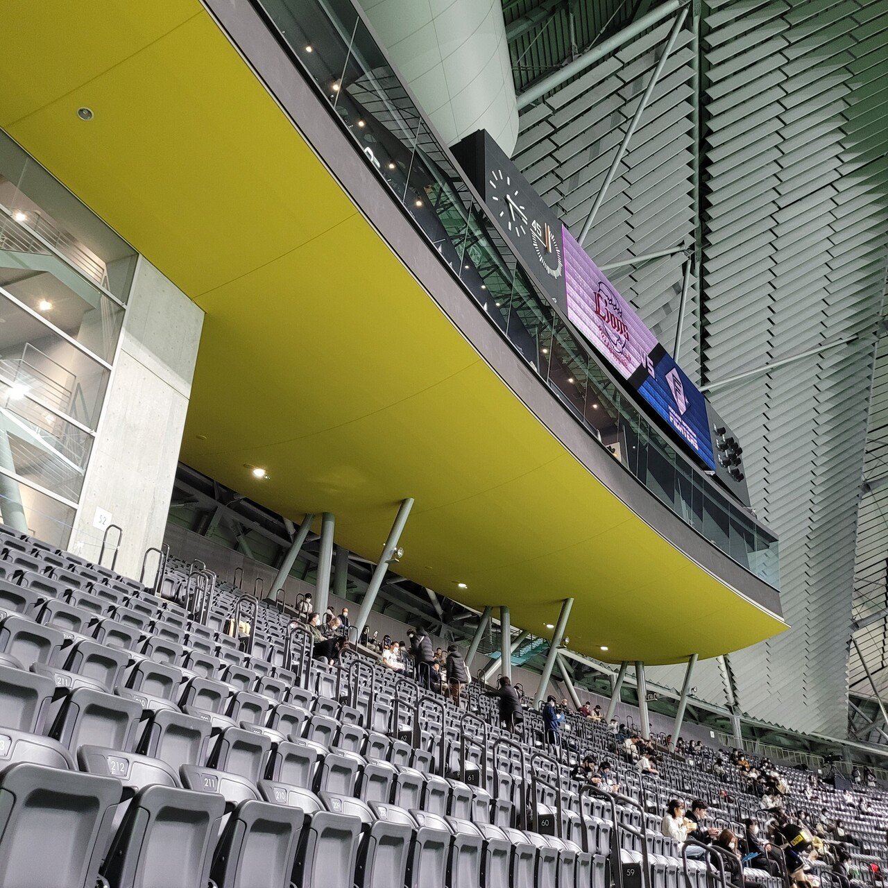 札幌ドーム プレミアムエリア初体験 シーズンシート体験記2 犬猫つれて北へ南へ Note 札幌ドーム プレミアムエリア初体験 シーズンシート体験記2 犬猫つれて北へ南へ Note