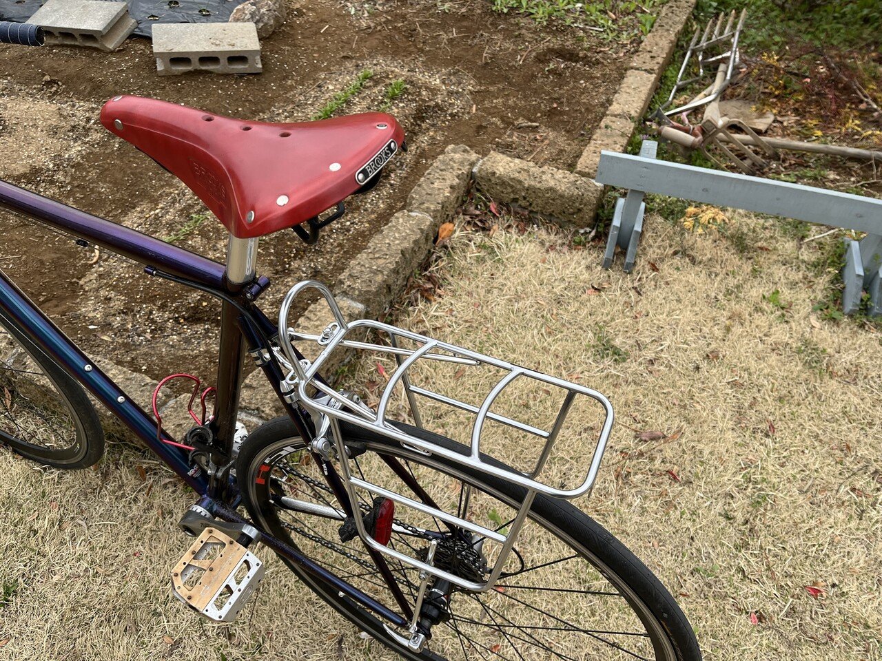 自転車にリアキャリアを付けてみた|Bootan 自転車にリアキャリアを付けてみた|Bootan