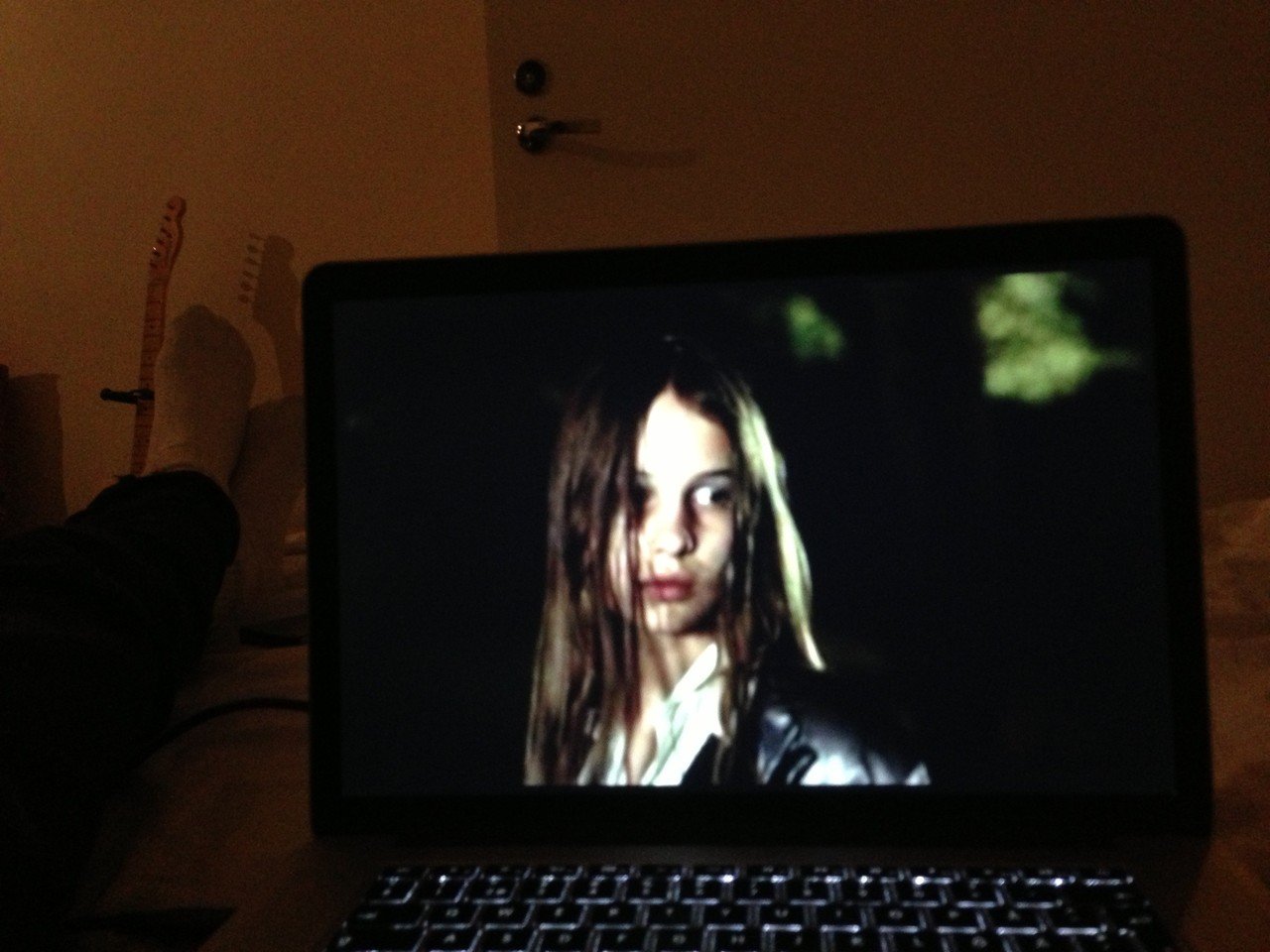 Christiane F を観た 1981年 西ドイツ 同名のノンフィクション小説が原作の 14歳のあどけない女の子である主人公がベルリンのzoo駅で ヘロイン中毒になり路上で売春をするようになる姿を Minori Note