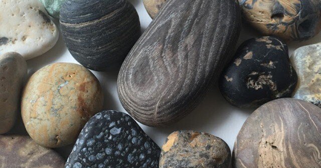 石拾いの旅、青森県の海岸 ｜思い出その十五｜｜石の人