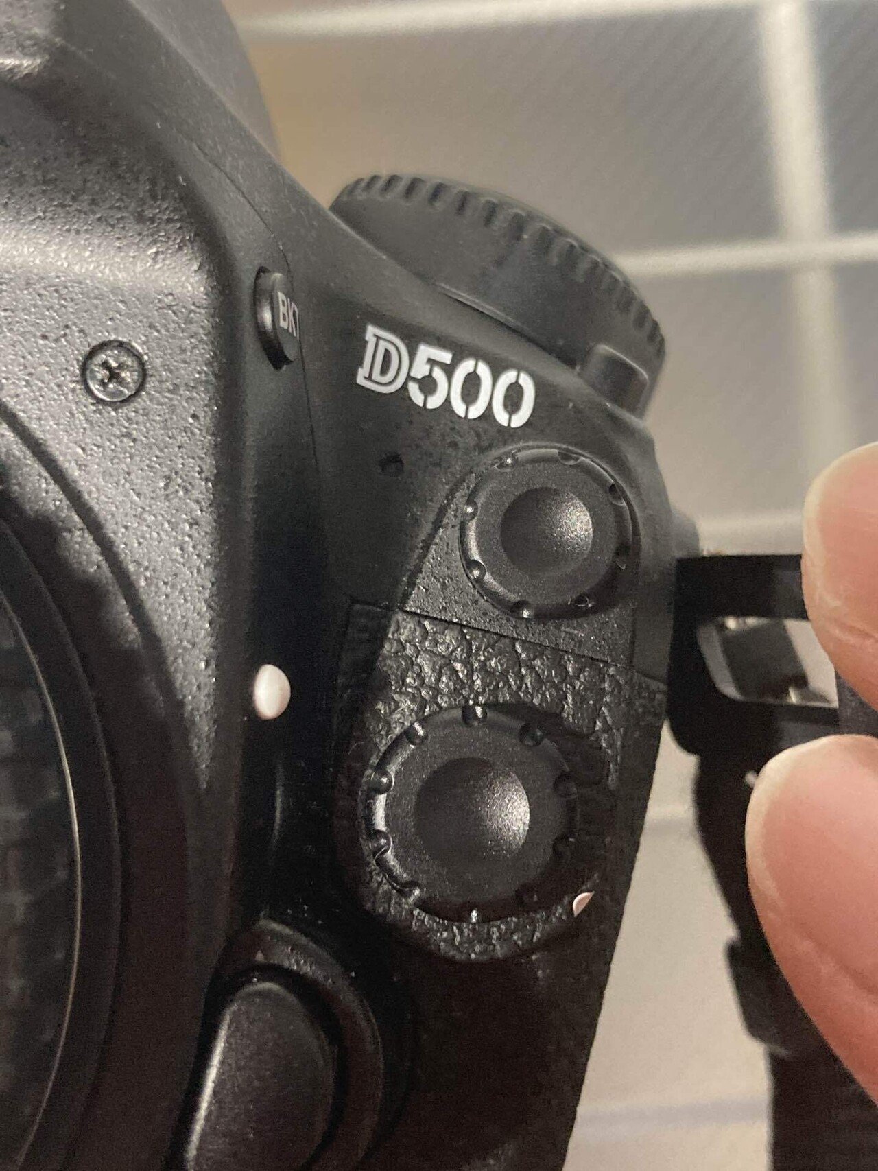 Nikon - Nikon　デジタル一眼レフカメラ D300 ボディ　10ピンターミナルカバー・シンクロターミナルカバーなし Amazon | 10ピン ターミナルキャップ nikon製品互換 キャップ