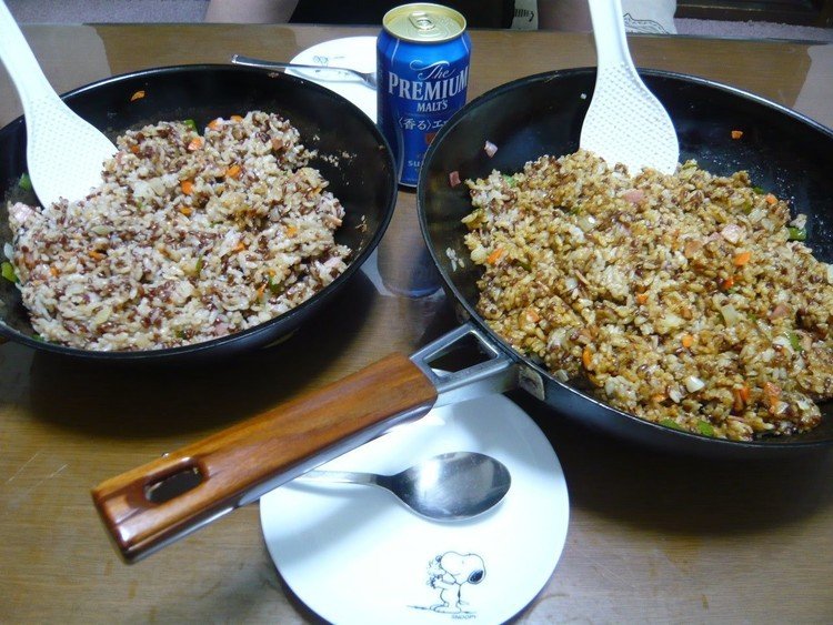 今日の晩御飯はドライカレーとガーリックライス！