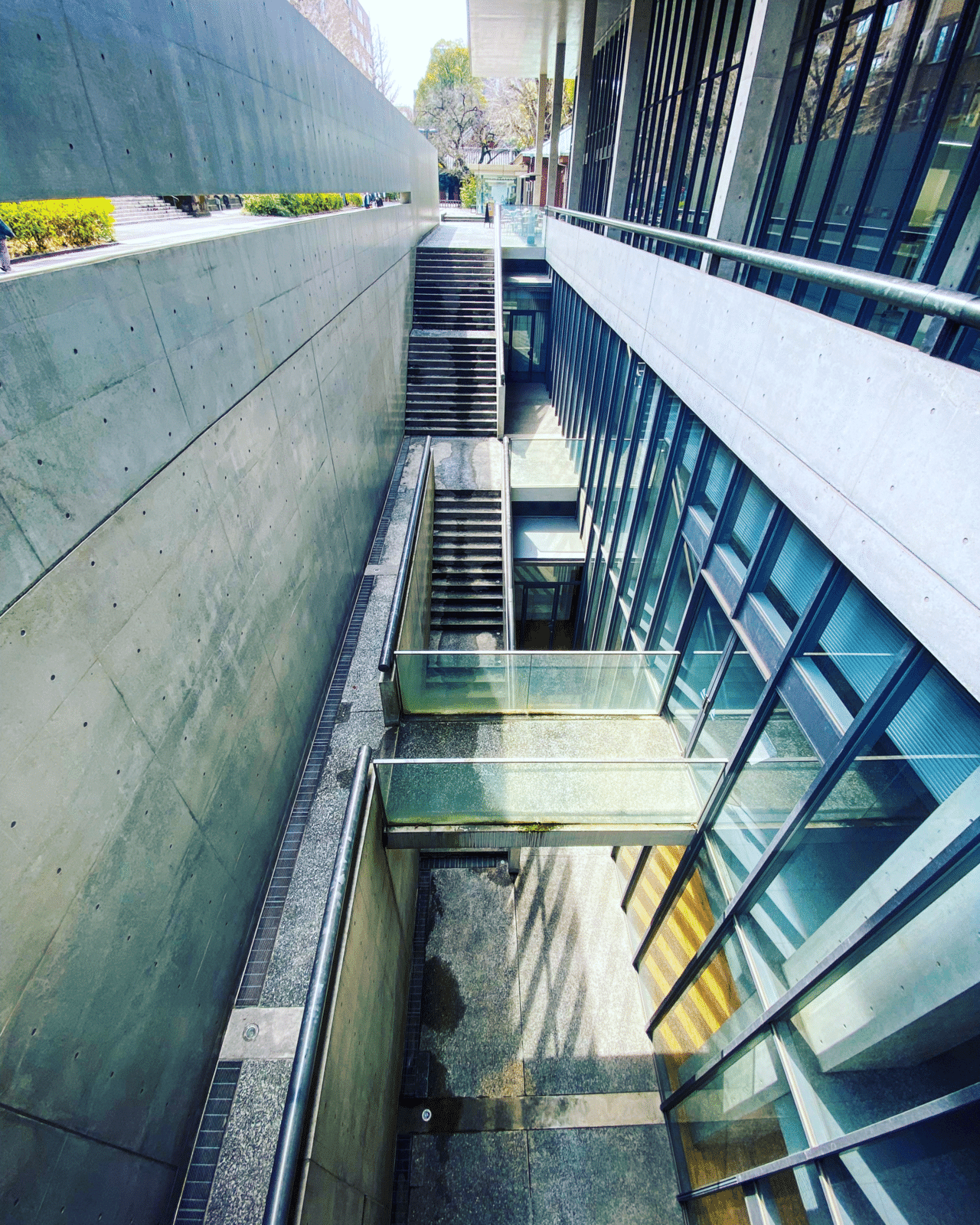 東京建築巡り 安藤忠雄の地下要塞 東京の建築 アート巡りオタク Tanrock Note