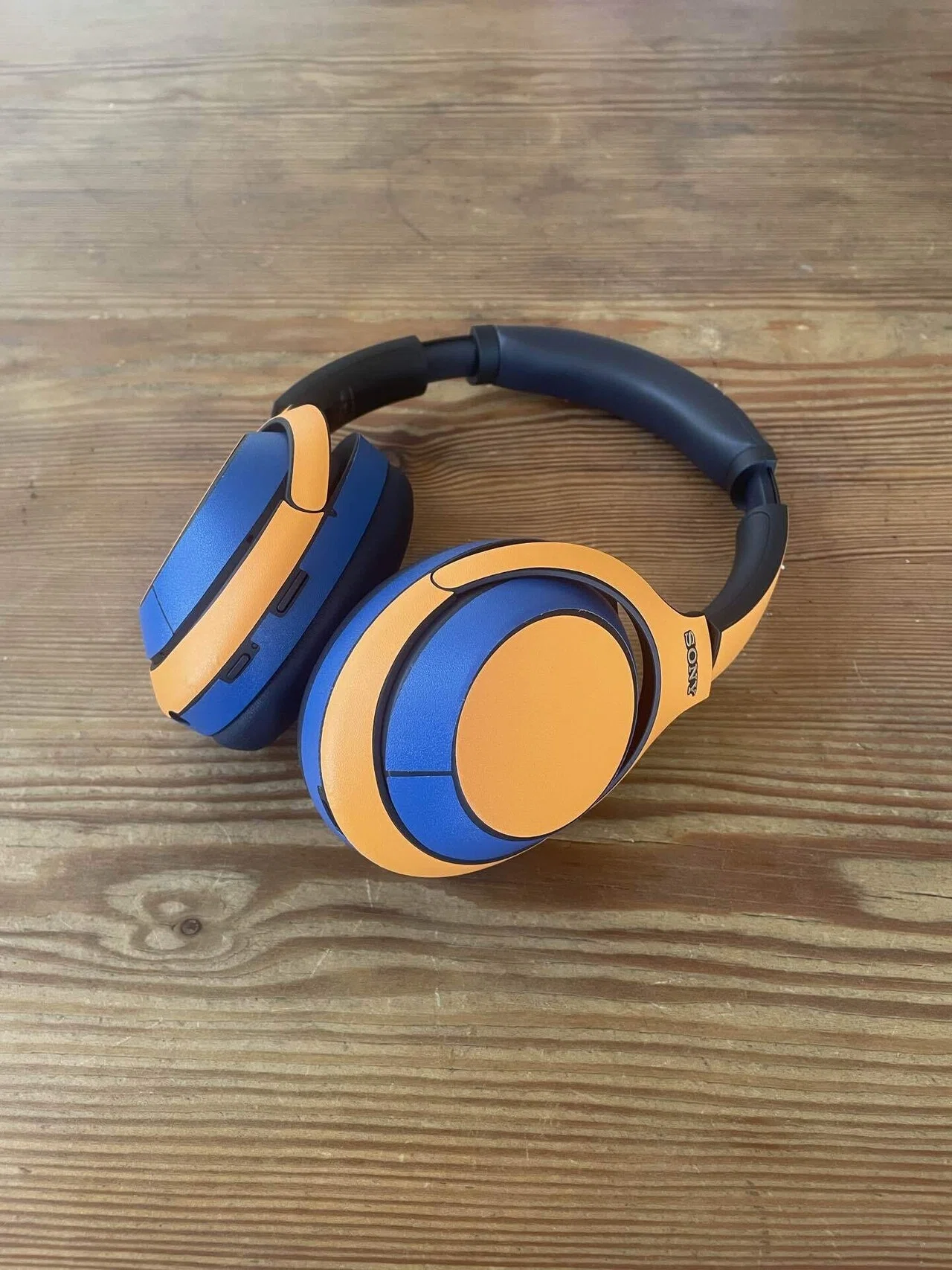 Xtremeskins】ソニーのWH-1000XM4🎧専用のスキンシールが遂に来たよ
