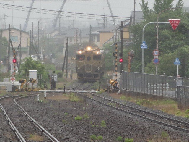 或る列車　大村駅に到着 (2)