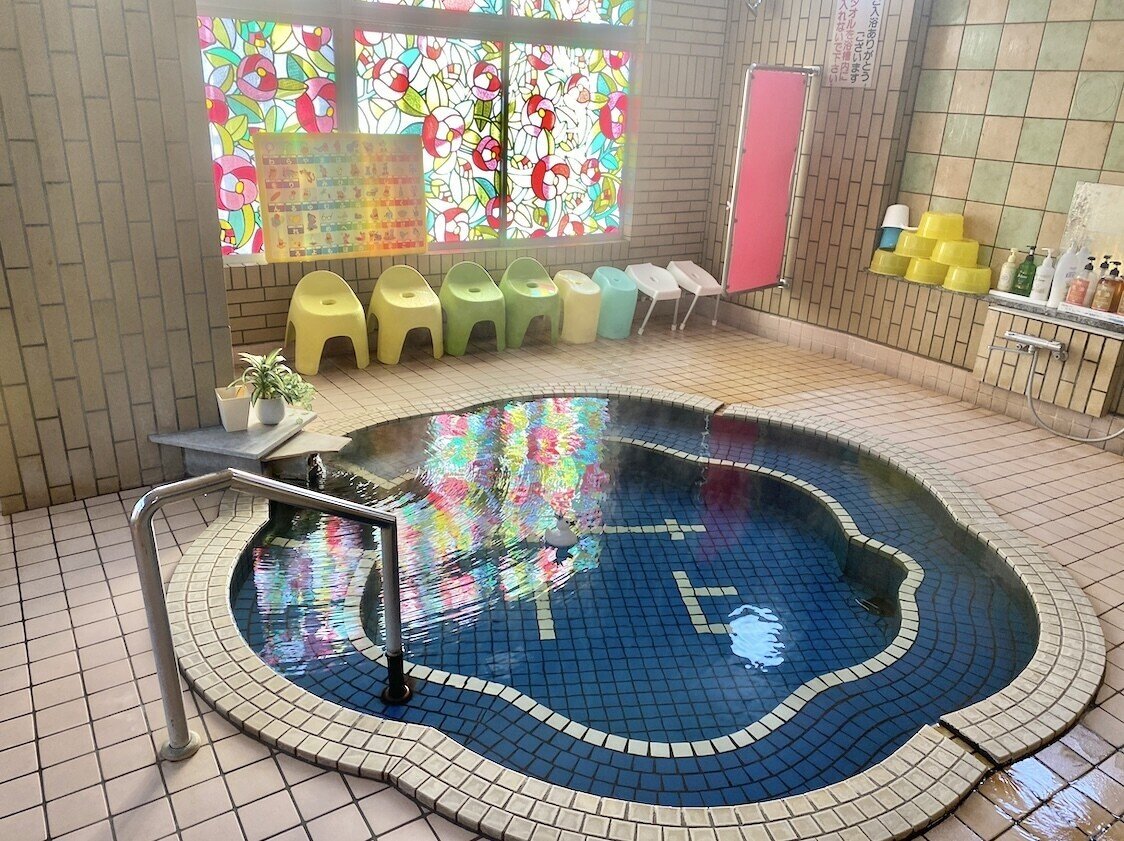 完全保存版 古いのにエモい世界 レトロが素敵な温泉コレクション厳選25 植竹深雪 温泉ジャーナリスト Note