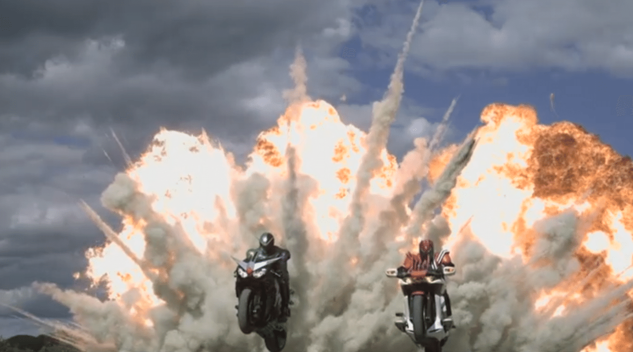 爆発と炎を見ると盛り上がるのは人類共通なの Sizima Note 爆発と炎を見ると盛り上がるのは人類共通なの Sizima Note