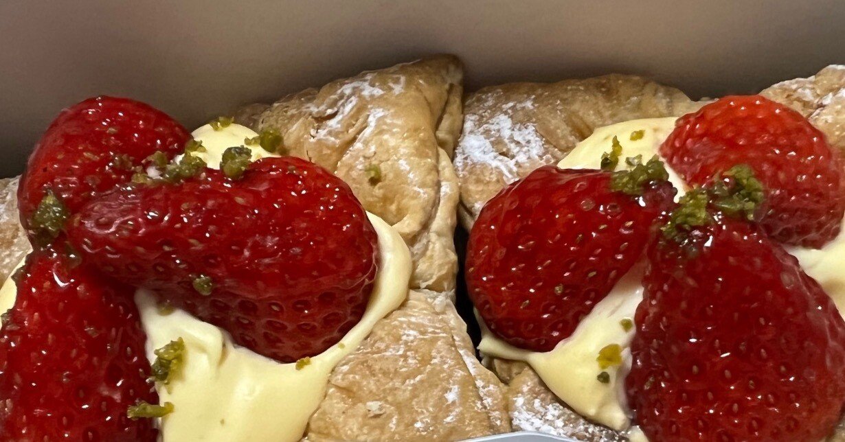 ICHIBIKO 花いちごのパイ｜村木藤志郎